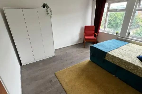 9812f28e-cfef-4ff9-b5e2-ba3656b9acdc